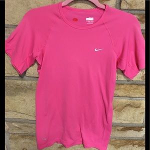 Nike top